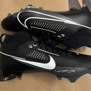 Nike Vapor Edge Pro 360 2 Football Cleats Black FN7759-001 Men’s Size 12.5